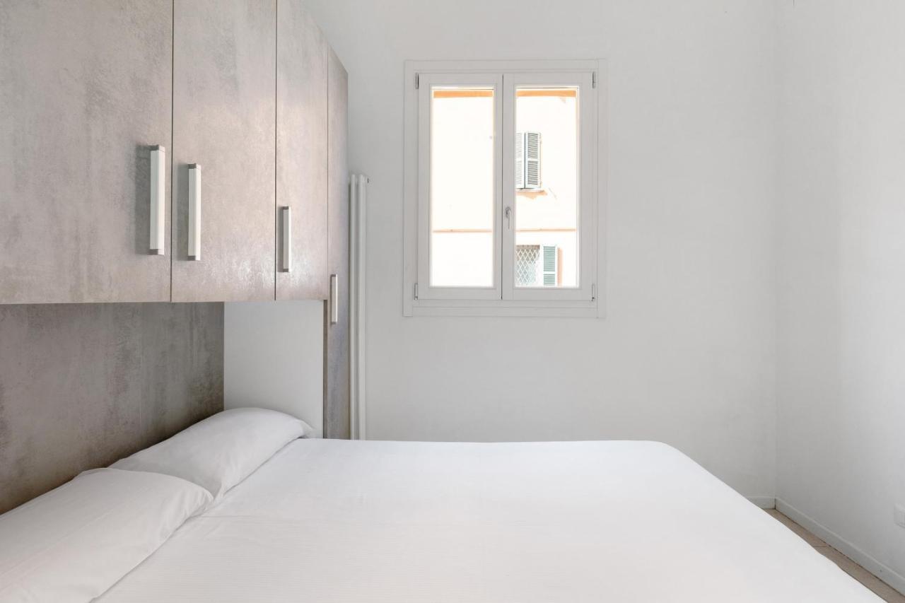 Modern Studio In Borgo Panigale By Wonderful Italy Bologna Bagian luar foto